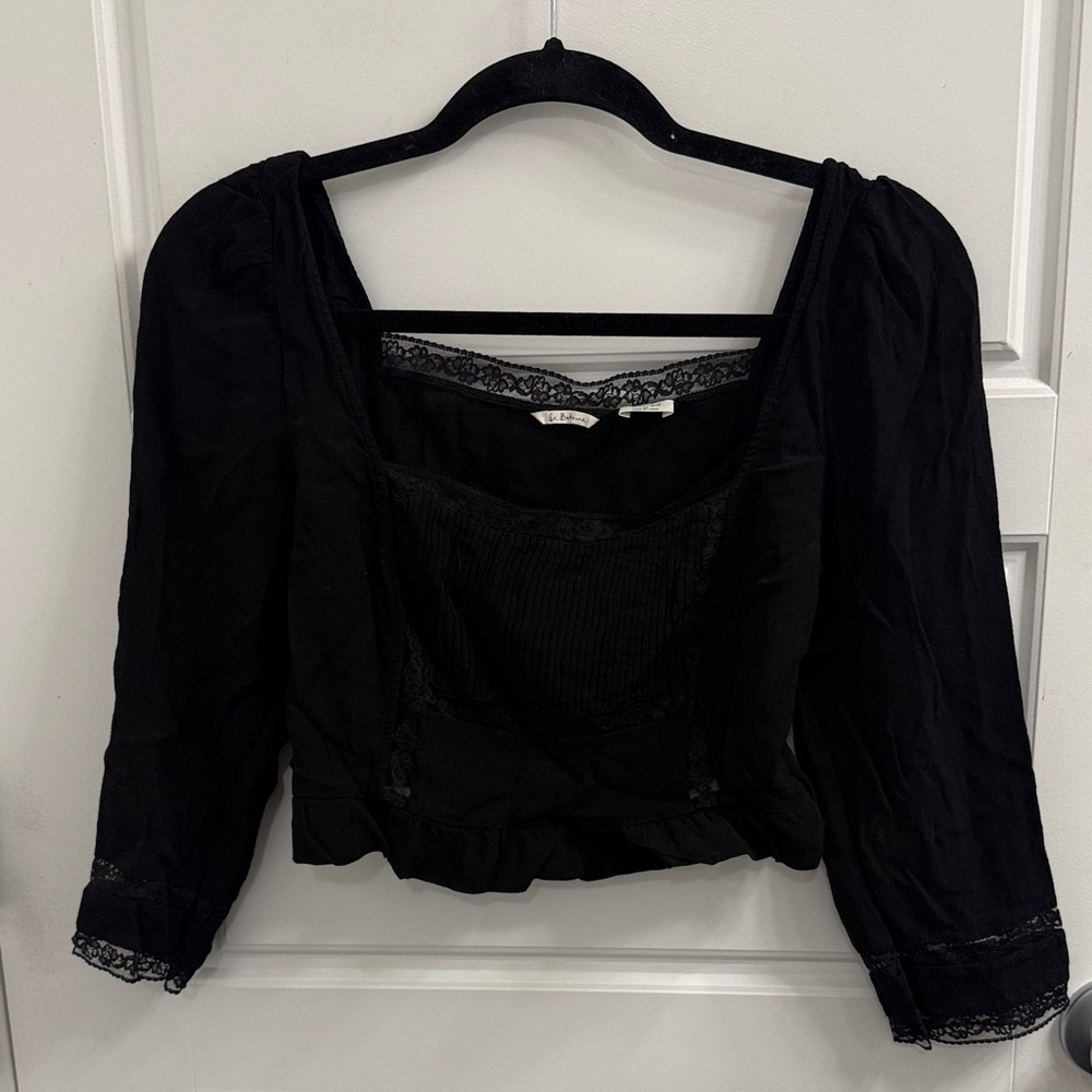 Wilfred‎ aritzia black crop top lace Square Neck Long Sleeve Size Medium